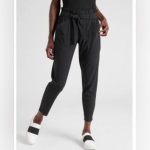 ATHLETA Black Skyline Stretch Belted Pants. Gently used. Great condition.